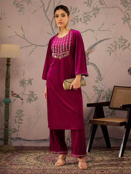 Women Fuchsia Velvet Embroidered Kurta With Straight Pants