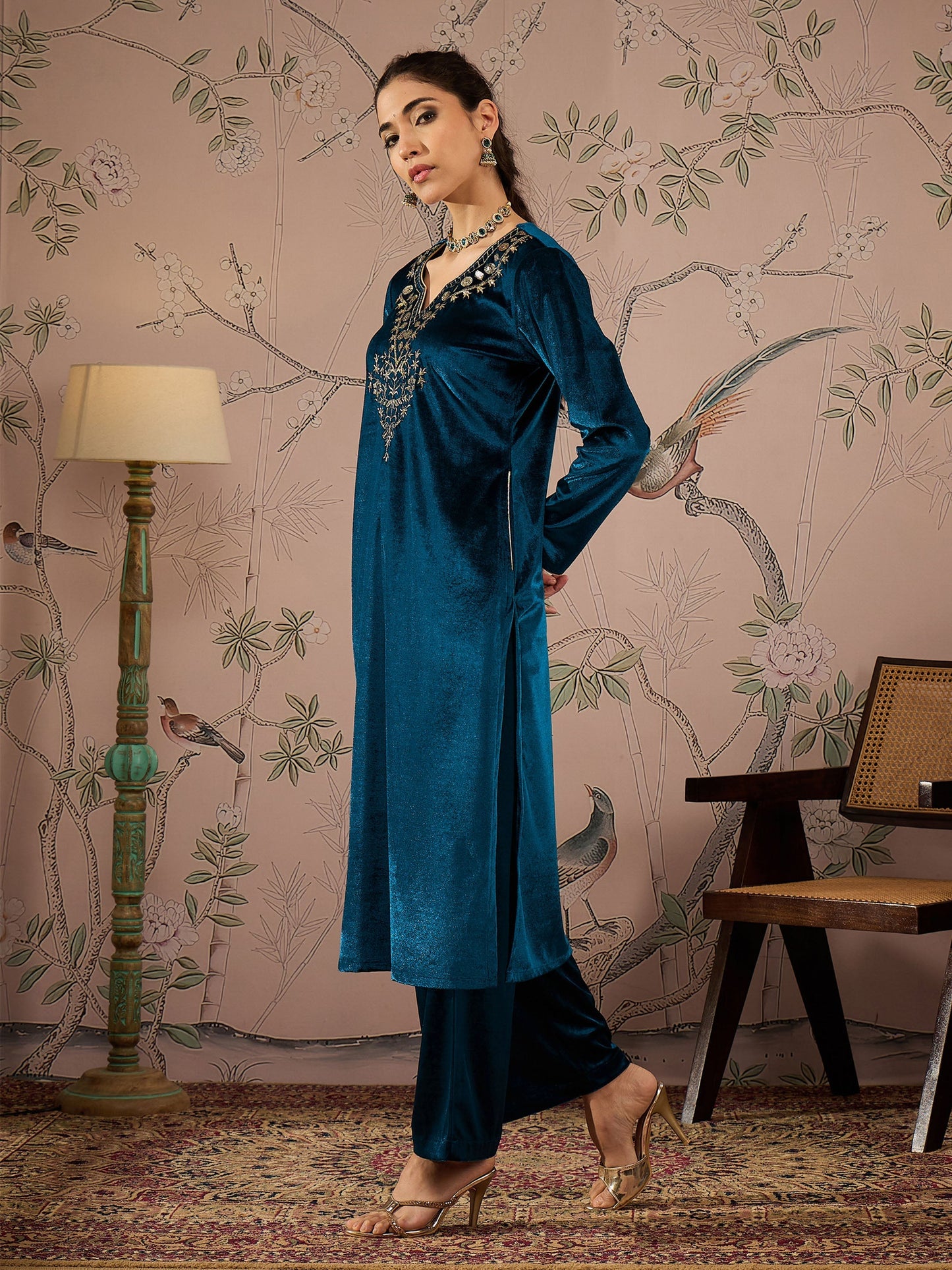 Women Teal Velvet Full Sleeves Embroidered Straight Kurta