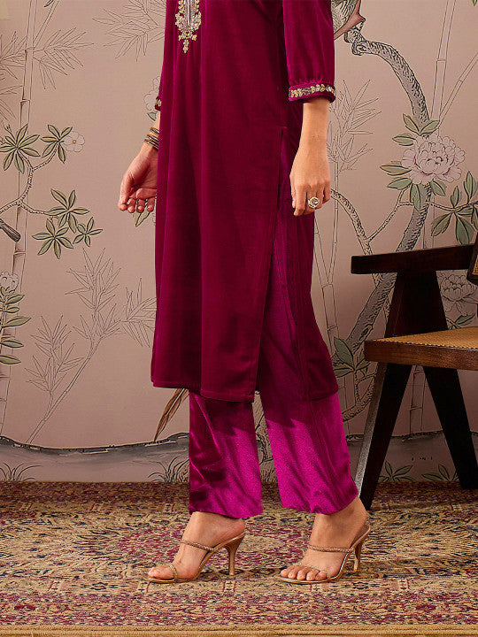 Women Fuchsia Velvet Elasticated Straight Pants